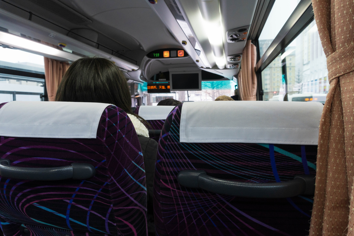 はぼろ号の車内