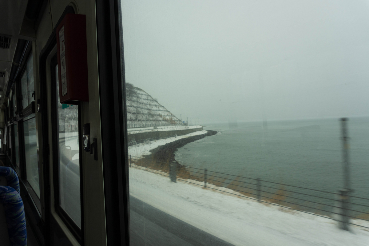 日本海沿いを走る