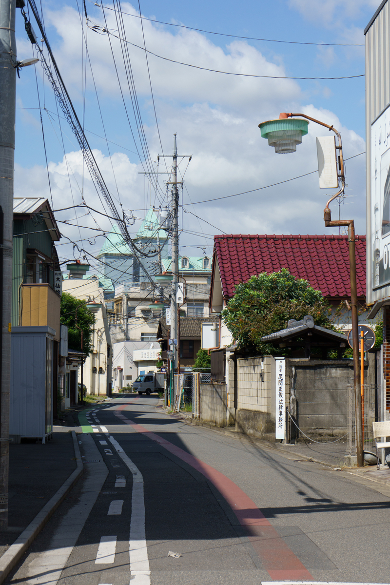 さらに北側にも良い街灯が続く