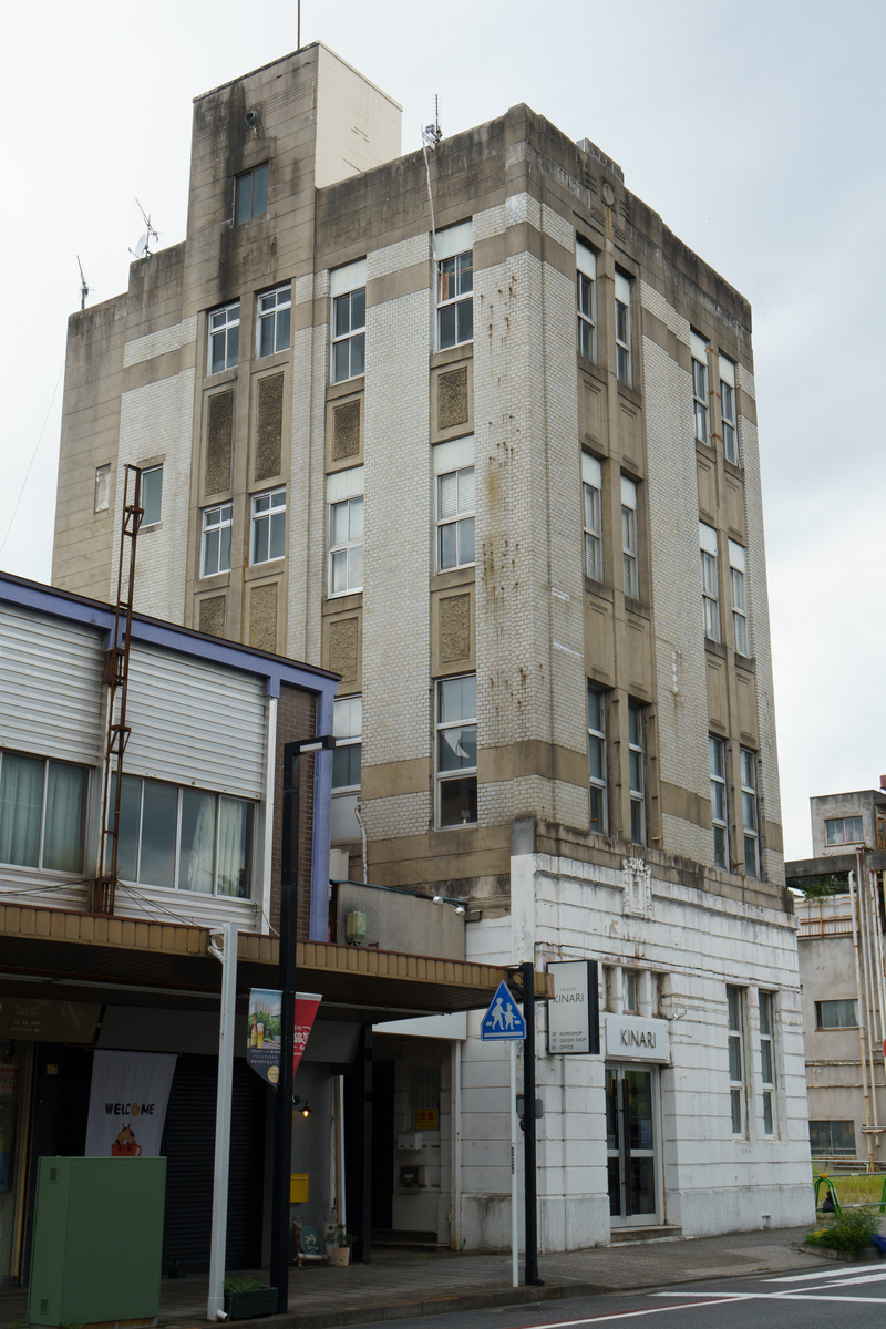 金善ビルといい中には資料館もある