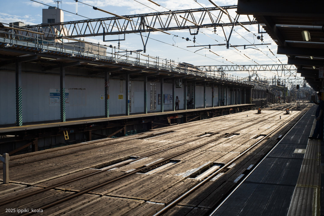 沼袋駅。地下に入ってしまったら街の雰囲気も変わるのだろう