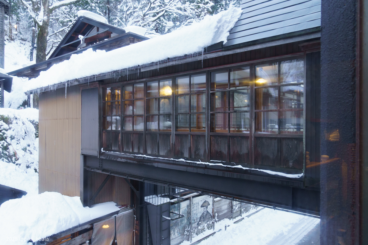 大正棟への渡り廊下