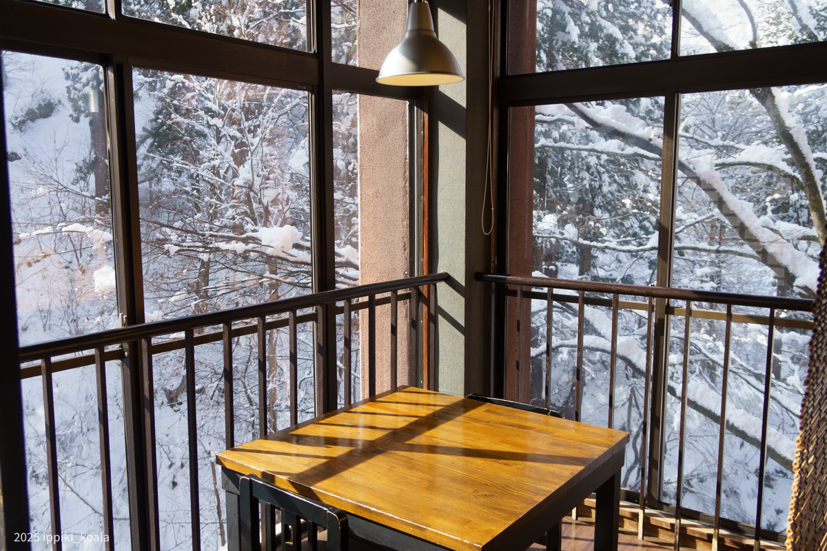 隣の食堂からの景色(翌日チェックアウト前)