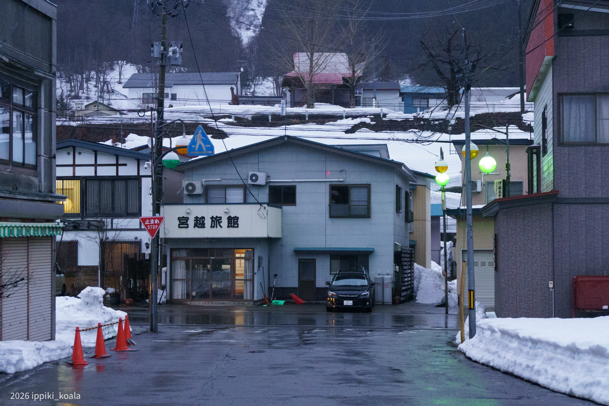 駅前旅館。昔から栄えていた街なんだろうなあ